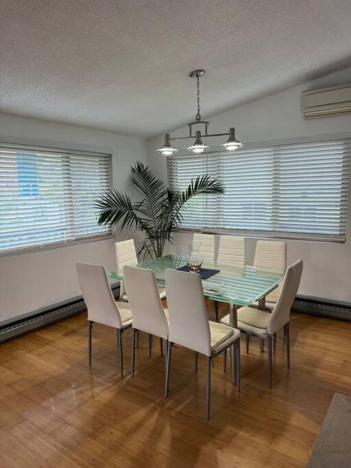 Entire Home 3 Bds 2 Bats Seattle Bagian luar foto
